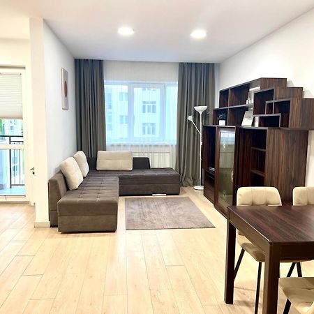 Osapart Comfortable Apartment In A Complex Great Britain Lviv Exteriör bild