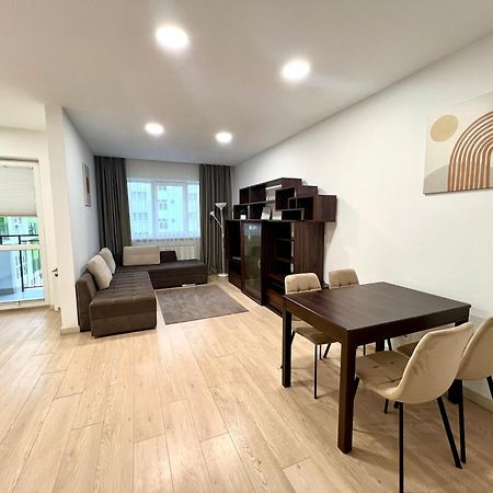 Osapart Comfortable Apartment In A Complex Great Britain Lviv Exteriör bild