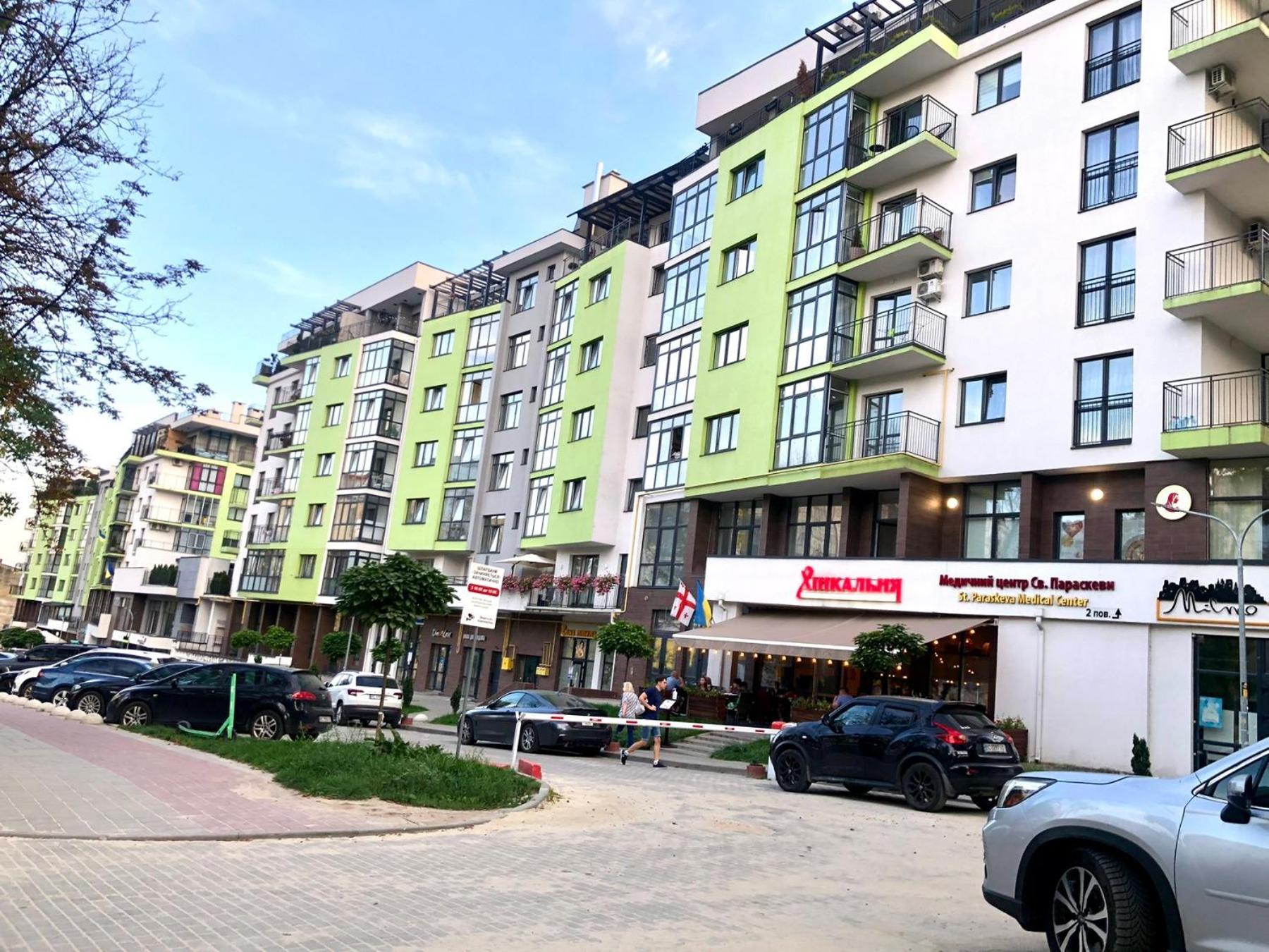 Osapart Comfortable Apartment In A Complex Great Britain Lviv Exteriör bild