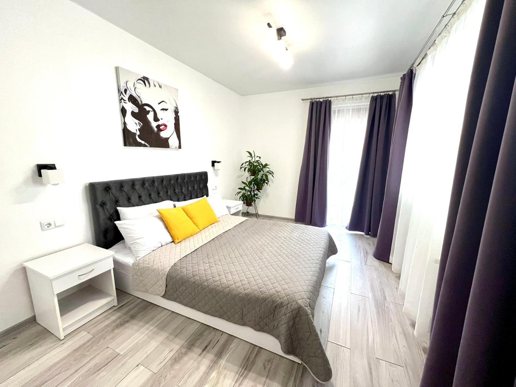Osapart Comfortable Apartment In A Complex Great Britain Lviv Exteriör bild