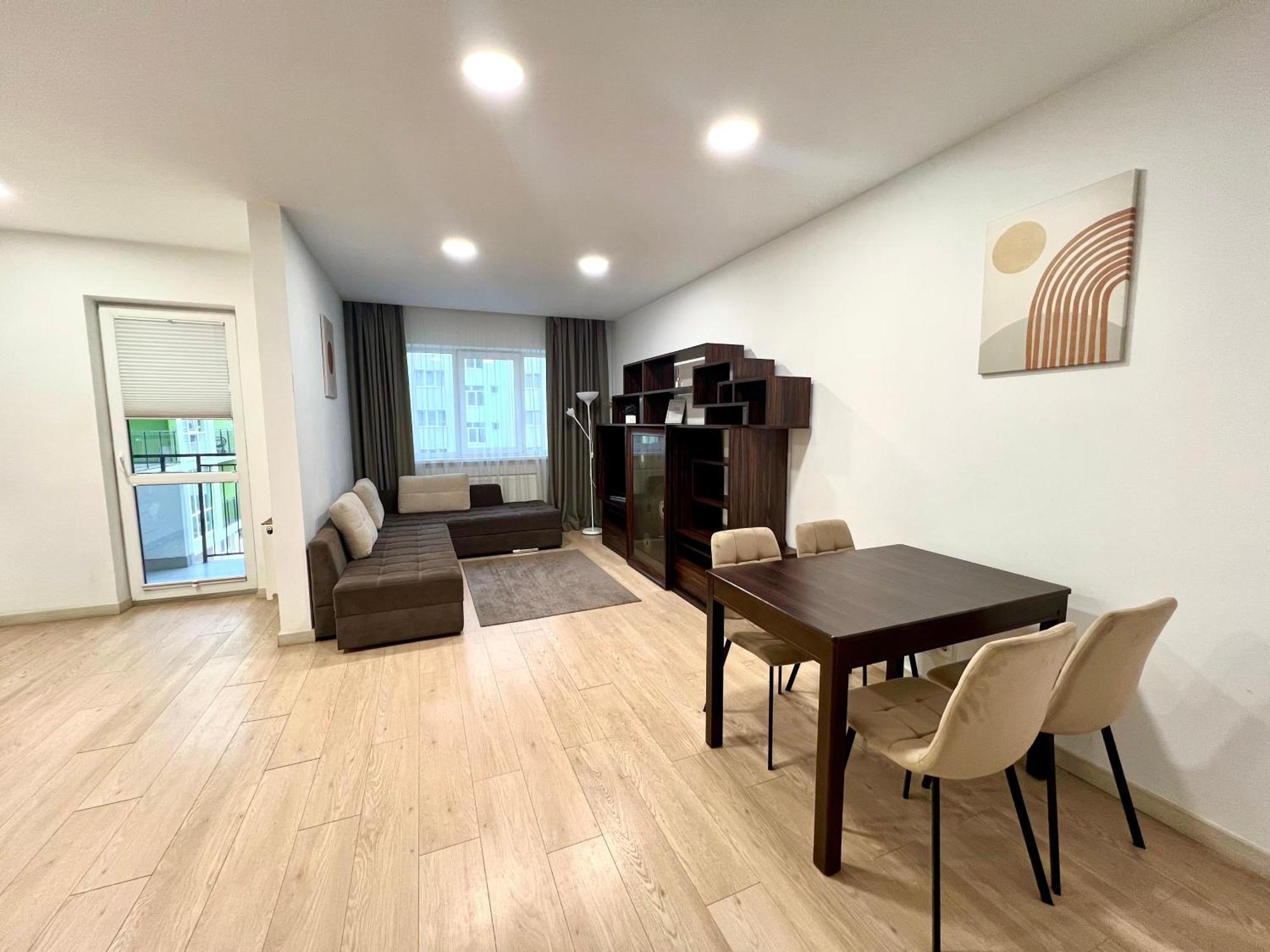 Osapart Comfortable Apartment In A Complex Great Britain Lviv Exteriör bild