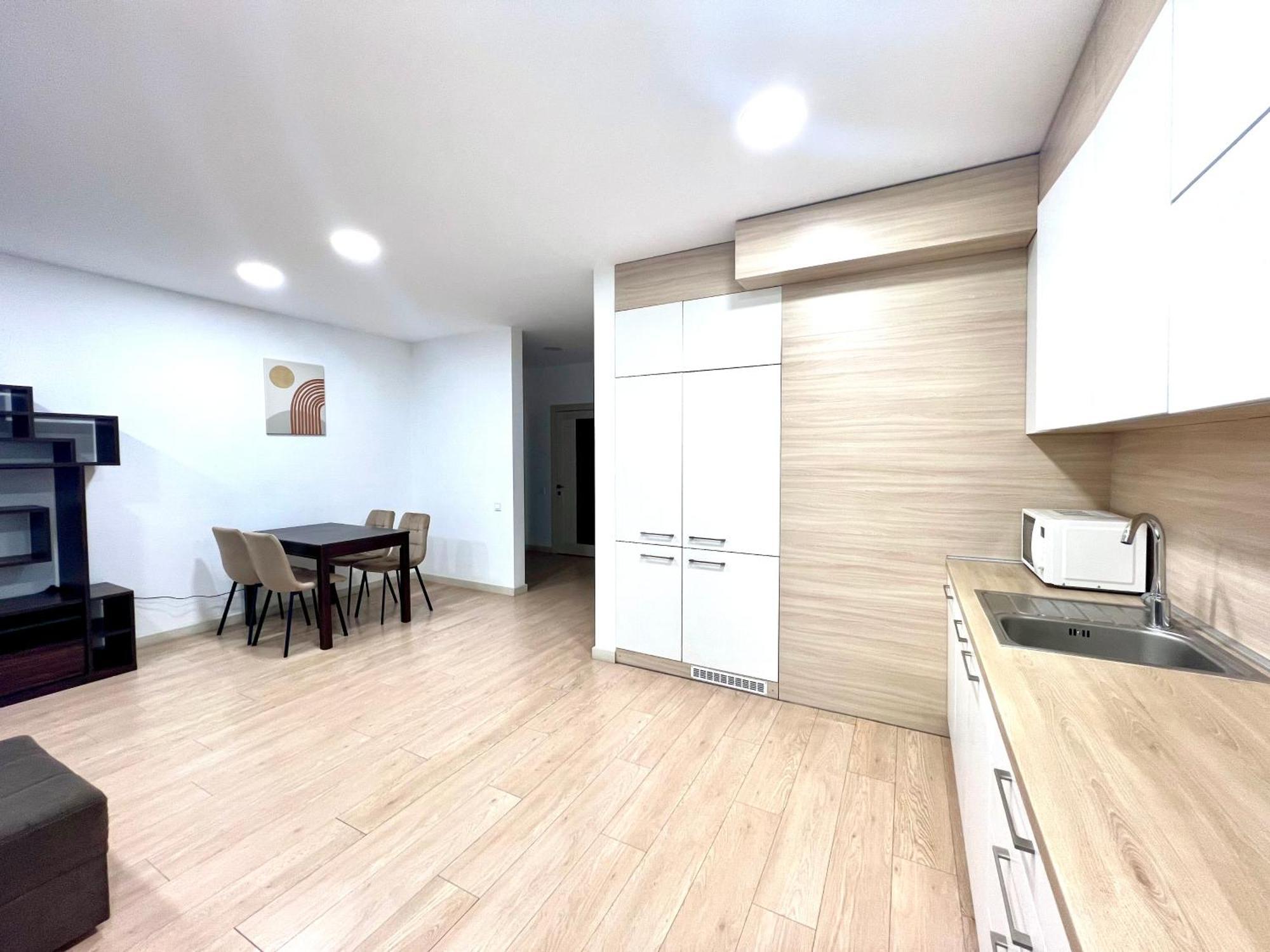Osapart Comfortable Apartment In A Complex Great Britain Lviv Exteriör bild