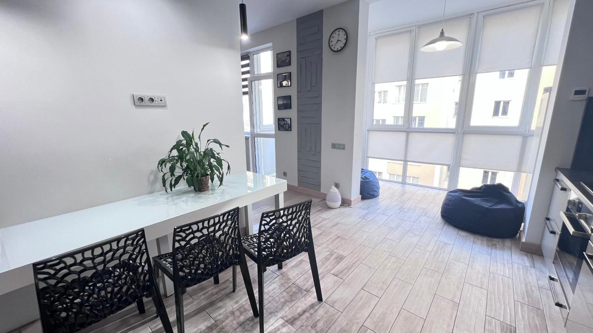 Osapart Comfortable Apartment In A Complex Great Britain Lviv Exteriör bild